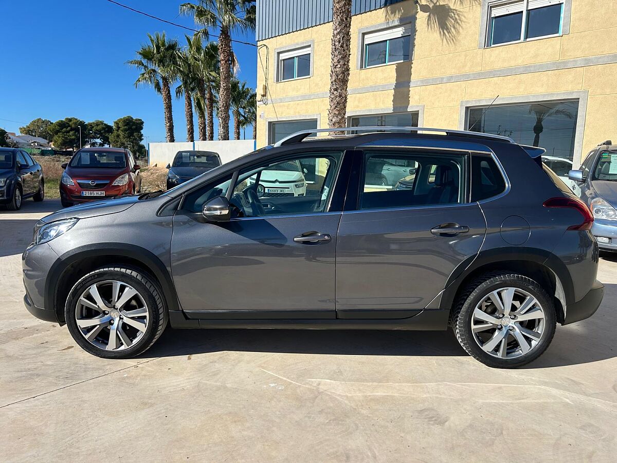PEUGEOT 2008 ALLURE 1.2 E-THP AUTO SPANISH LHD IN SPAIN 105000 MILES SUPERB 2017